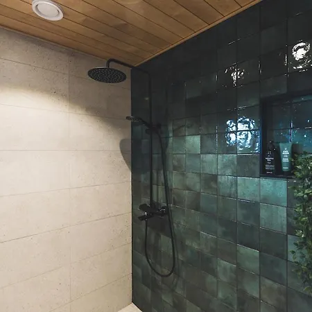 Arcticberry - Where Luxury Meets Arctic Sky Apartman Rovaniemi