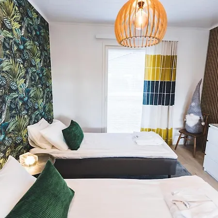 Arcticberry - Where Luxury Meets Arctic Sky Apartman